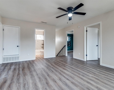 1846 Tucson Drive - Photo Thumbnail 13