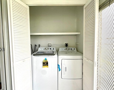 295 Brittany G Avenue - Photo Thumbnail 24