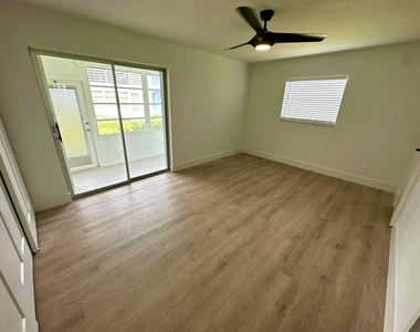 295 Brittany G Avenue - Photo Thumbnail 14