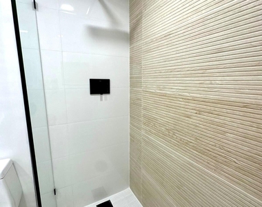 295 Brittany G Avenue - Photo Thumbnail 20