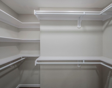 4901 Curzon Avenue - Photo Thumbnail 6