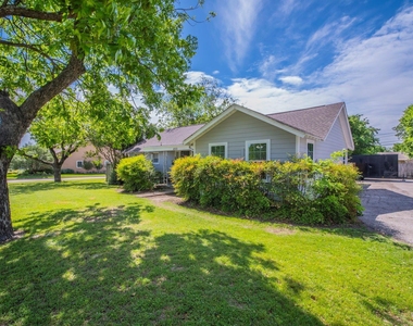 4901 Curzon Avenue - Photo Thumbnail 10