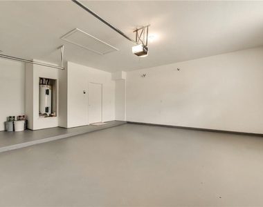 2609 Creekbend Drive - Photo Thumbnail 12