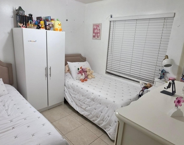 7101 Golf Colony Court - Photo Thumbnail 6