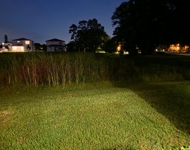 7101 Golf Colony Court - Photo Thumbnail 9