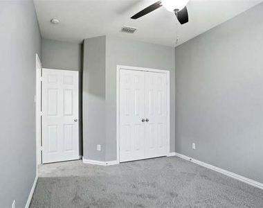 3305 Purdue Drive - Photo Thumbnail 11