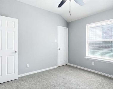3305 Purdue Drive - Photo Thumbnail 13