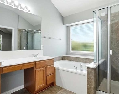 3305 Purdue Drive - Photo Thumbnail 15