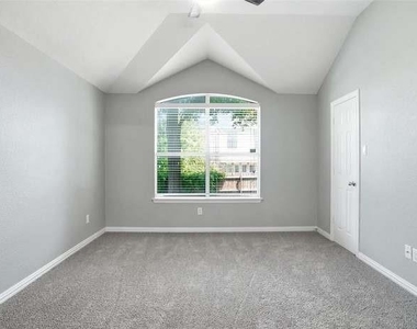 3305 Purdue Drive - Photo Thumbnail 17