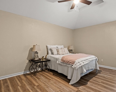 1100 Markeda - Photo Thumbnail 12