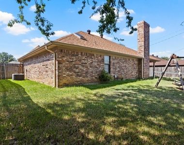 1100 Markeda - Photo Thumbnail 24
