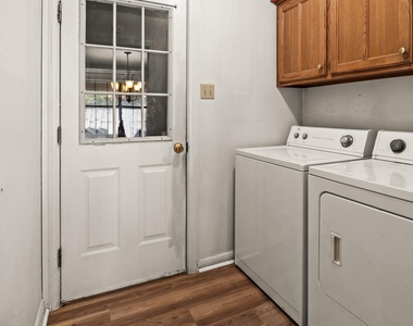 1100 Markeda - Photo Thumbnail 10