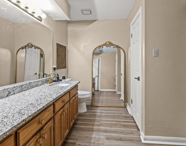1100 Markeda - Photo Thumbnail 14