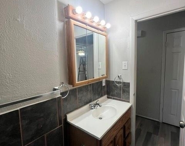 3513 Susan Drive - Photo Thumbnail 9
