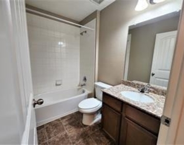 231 Belford Street S - Photo Thumbnail 7