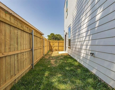 4847 Brashear Street - Photo Thumbnail 8