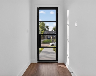 1621 Bannock Avenue - Photo Thumbnail 1