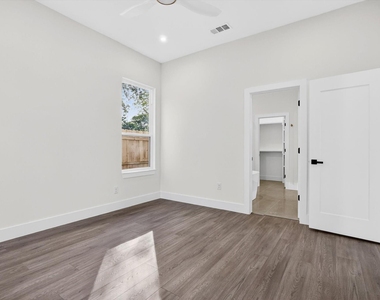 1621 Bannock Avenue - Photo Thumbnail 13