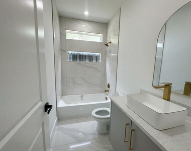 338 Texana Street - Photo Thumbnail 1