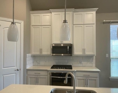 6113 Whiskerbrush Road - Photo Thumbnail 7