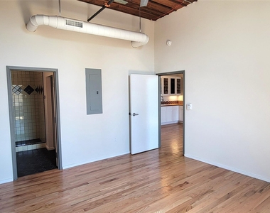 201 Chambers Street - Photo Thumbnail 3