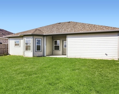 3212 Sweetwater Way - Photo Thumbnail 16