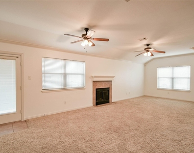 826 Rambling Court - Photo Thumbnail 5