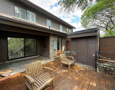 2204 W Park Boulevard - Photo Thumbnail 13