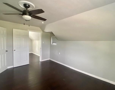 7110 Ash Street - Photo Thumbnail 7