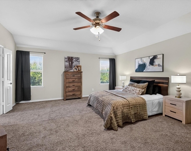 10317 Dimmit Place - Photo Thumbnail 20