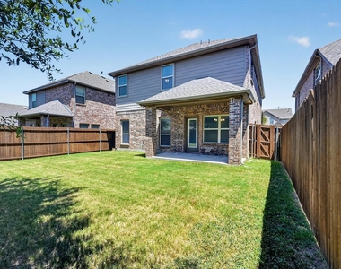 10317 Dimmit Place - Photo Thumbnail 28