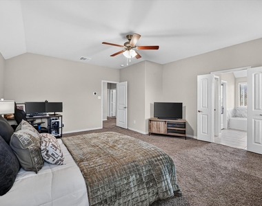 10317 Dimmit Place - Photo Thumbnail 21