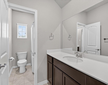 10317 Dimmit Place - Photo Thumbnail 14