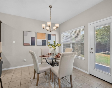 10317 Dimmit Place - Photo Thumbnail 8