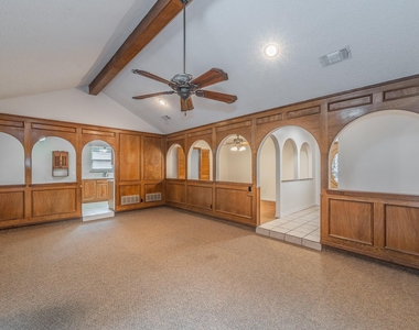 1010 Purdue Drive - Photo Thumbnail 3