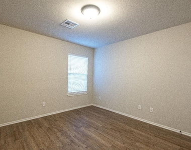 316 Chalk Hill Court - Photo Thumbnail 20