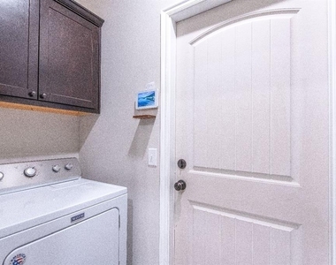 316 Chalk Hill Court - Photo Thumbnail 13