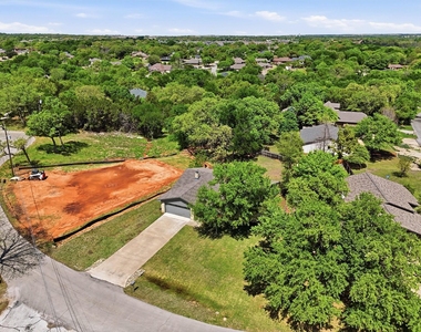 6106 Laredo Court - Photo Thumbnail 38