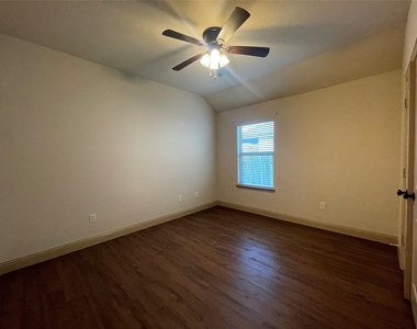 3125 Granite Rock Trail - Photo Thumbnail 21
