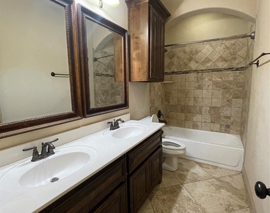 3125 Granite Rock Trail - Photo Thumbnail 22