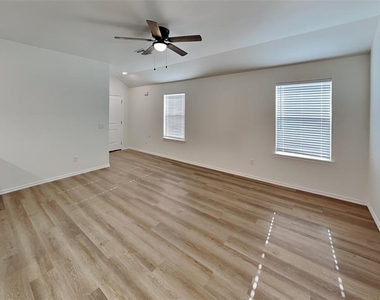 9114 Mclendon Court - Photo Thumbnail 4