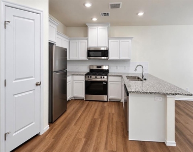 9114 Mclendon Court - Photo Thumbnail 2