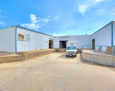 3407 E Reno Avenue - Photo Thumbnail 4