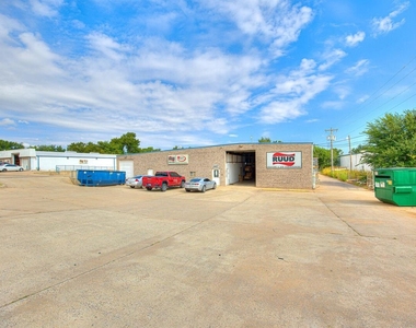 3407 E Reno Avenue - Photo Thumbnail 2