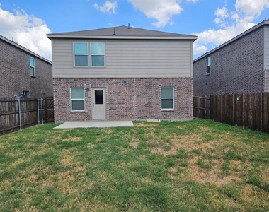 1860 Ballinger Drive - Photo Thumbnail 18