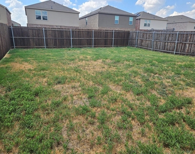 1860 Ballinger Drive - Photo Thumbnail 17