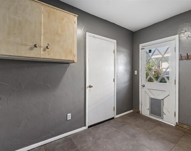 3717 Nw 58th Terrace - Photo Thumbnail 19