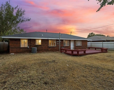 3717 Nw 58th Terrace - Photo Thumbnail 40