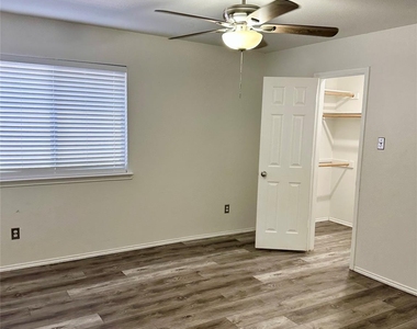 9756 Old Field Drive - Photo Thumbnail 17