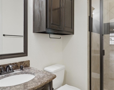14785 Palm Desert Lane - Photo Thumbnail 23